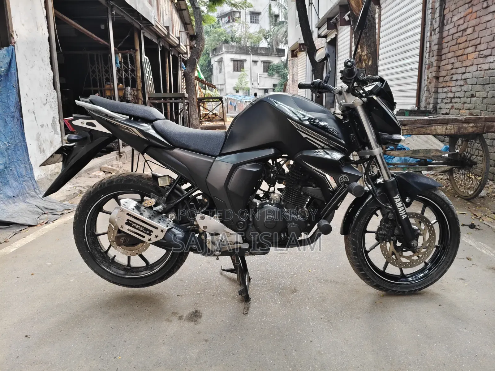 Yamaha FZS V2 2023 কালো