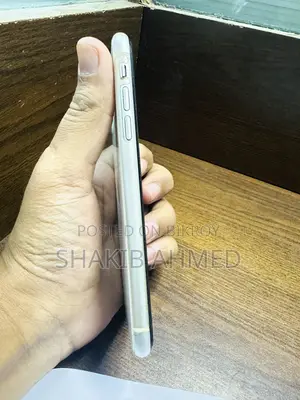 Apple iPhone 11 64 GB White