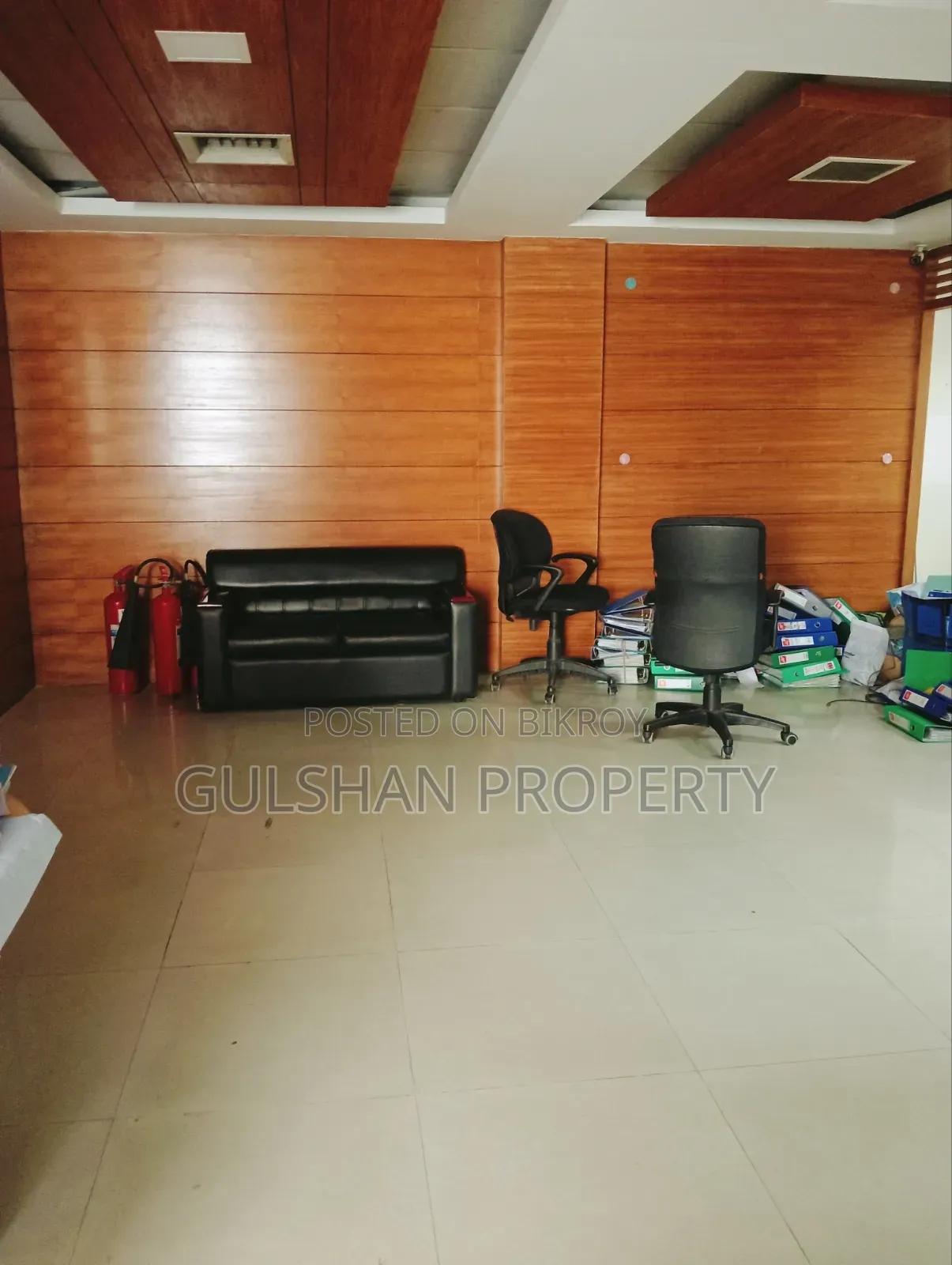 পূর্ণাঙ্গ বাণিজ্যিক বিলাসবহুল জায়গা ২৩৫০ বর্গফুট ৪র্থ তলা