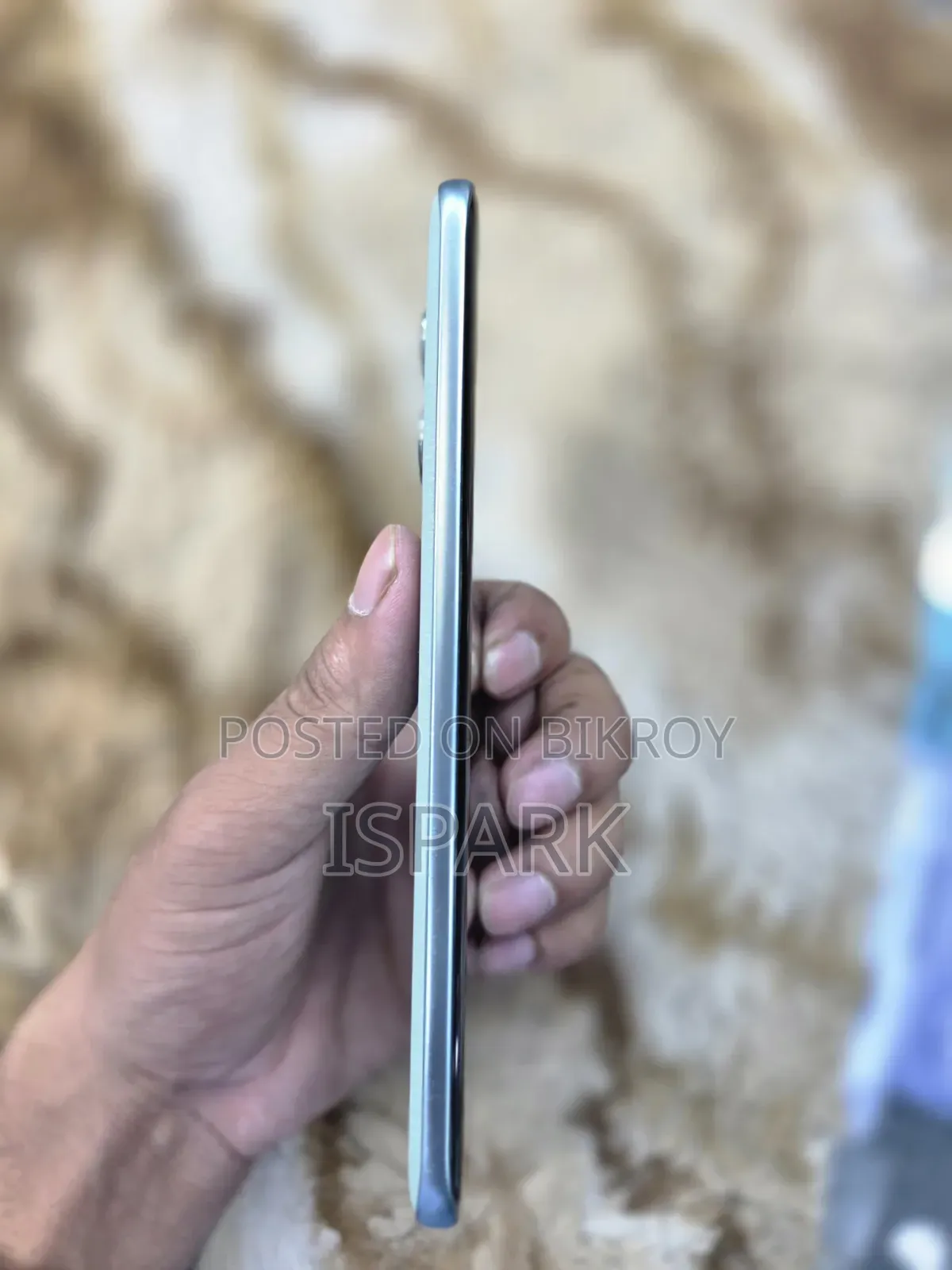 মোটোলোরা এজ ৭০ ফিউশন ২৫৬ জিবি নীল