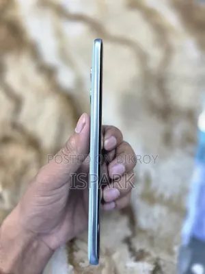 মোটোলোরা এজ ৭০ ফিউশন ২৫৬ জিবি নীল