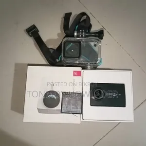 ইওয়াই এসি ক্যামেরা