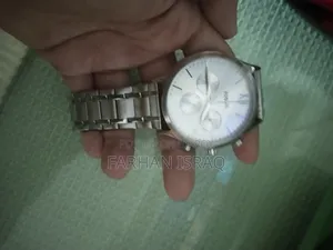 ফসিল (অ্যানালগ ঘড়ি)