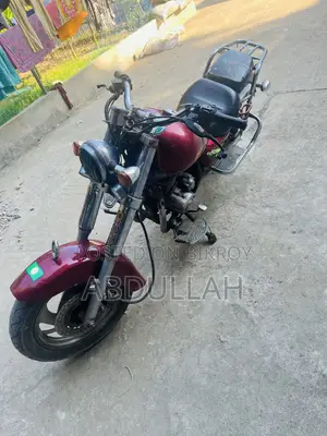 Hyosung Aquila 2005 Red