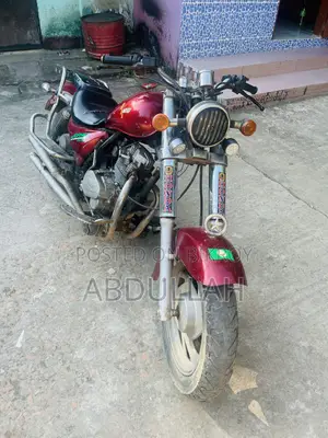 Hyosung Aquila 2005 Red
