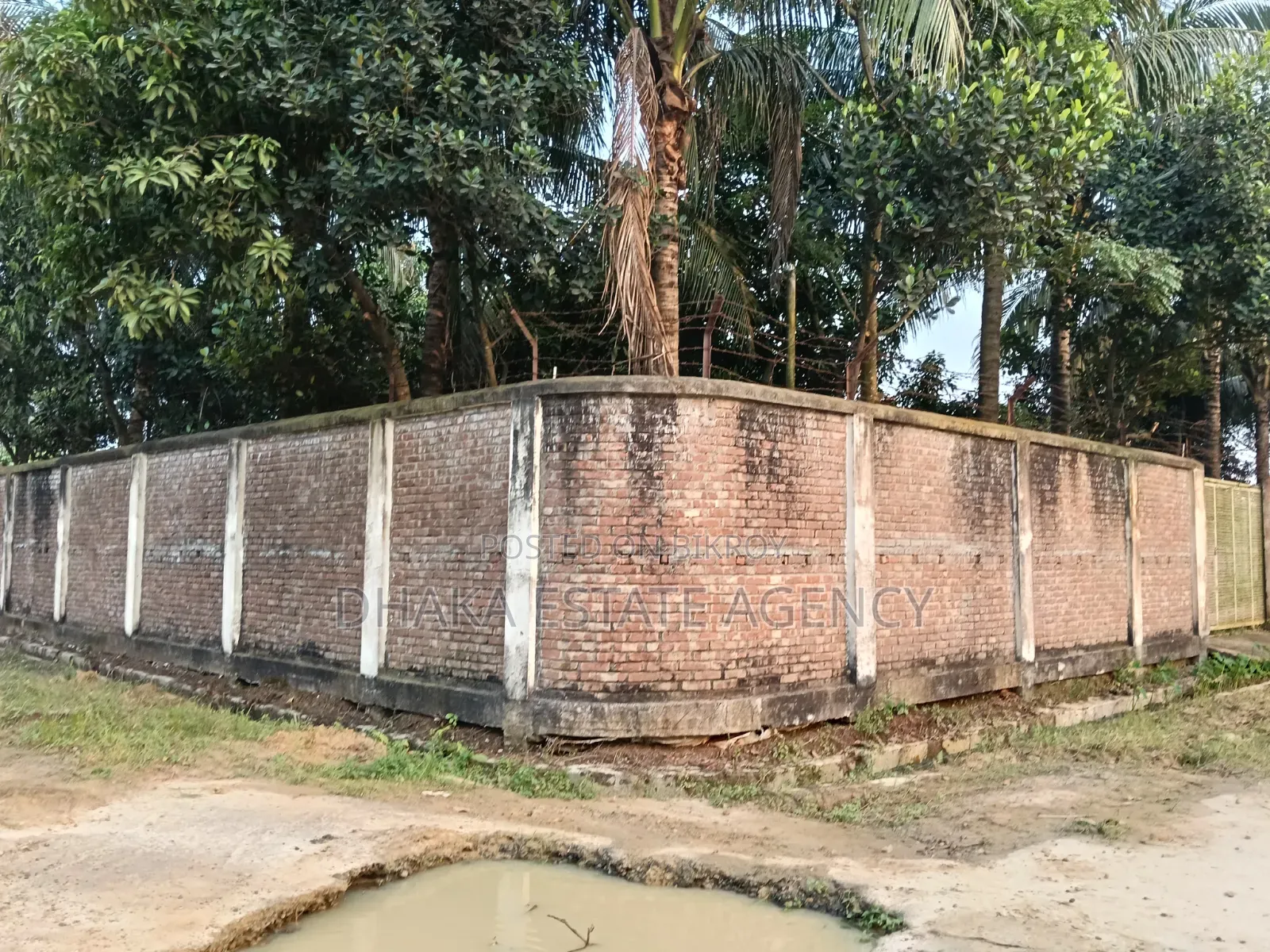 সেক্টর-২৫, লেক এবং দক্ষিণমুখী ৭.৫০ কাঠা প্লট বিক্রি