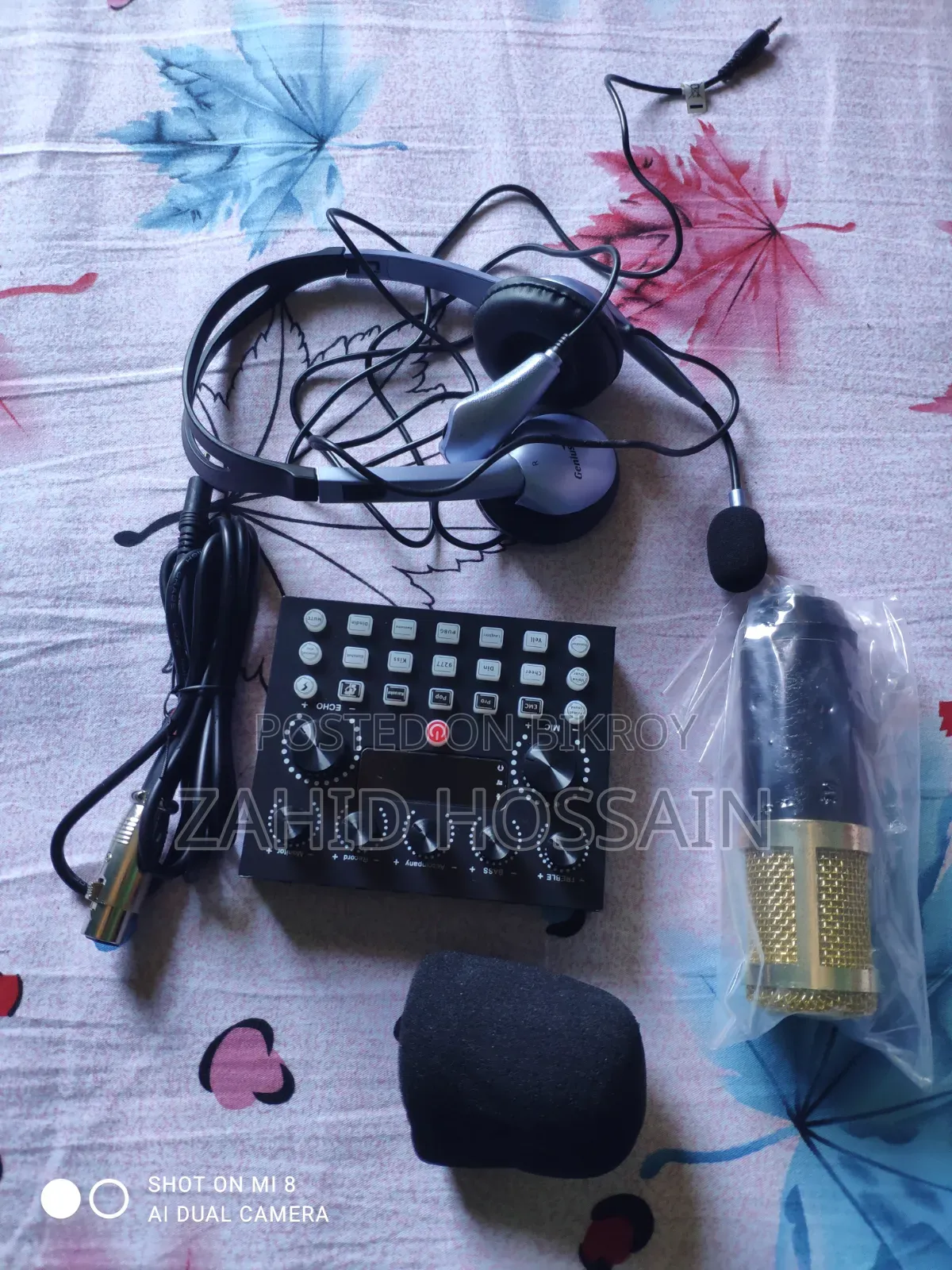 Bm 800 Microphone & V8 Sound Card