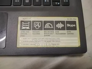 Laptop Acer Aspire 14 4GB Intel Core i7 HDD+SSD 500GB