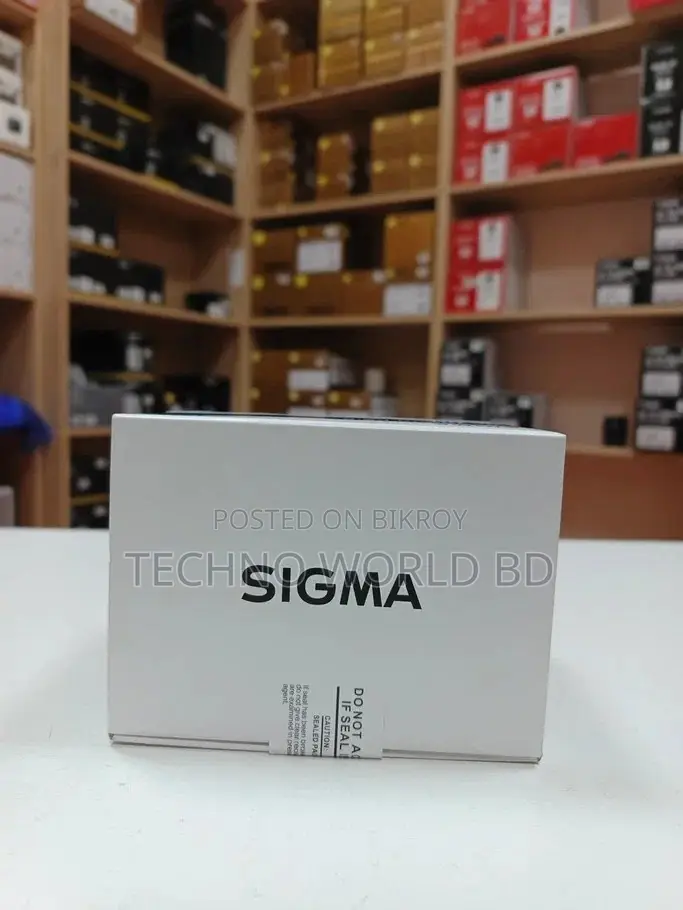 Sigma 18-50mm F/2.8 DC DN Contemporary