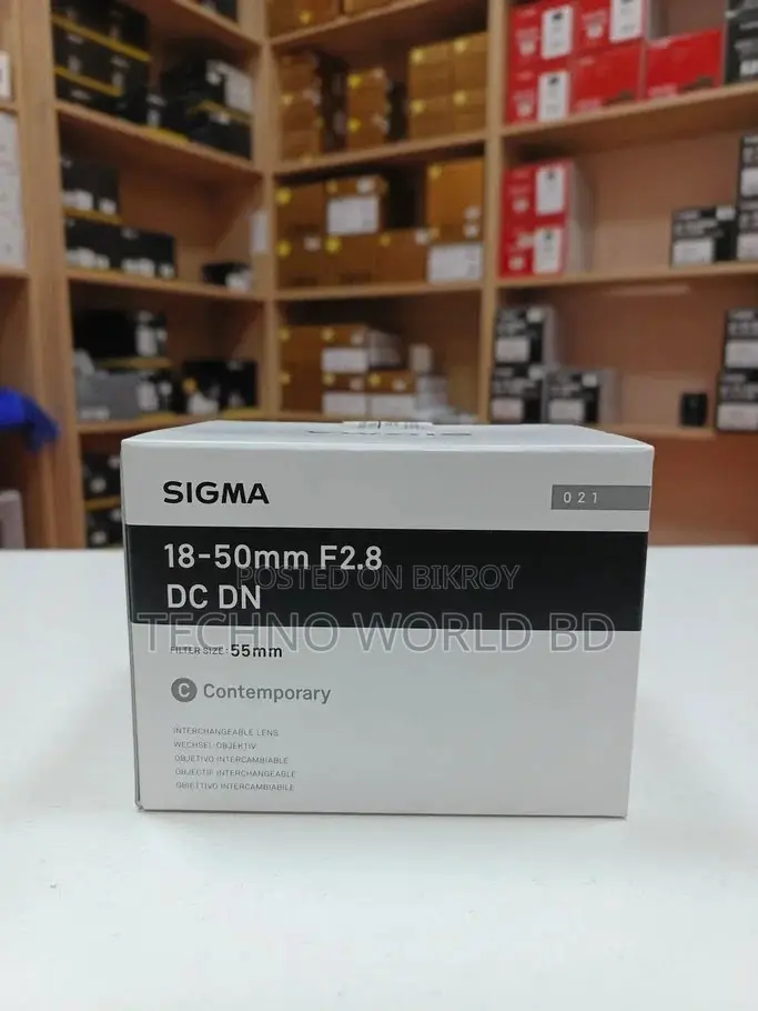Sigma 18-50mm F/2.8 DC DN Contemporary