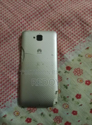Huawei Y9 32 GB Gold