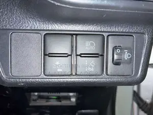 Toyota Corolla Fielder 1.5 Hybrid FWD 2021 Silver