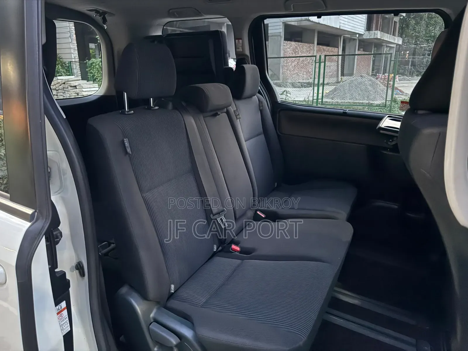 New Toyota Noah 2.0 Four Wheel Drive (8 Seater) 2021 Pearl