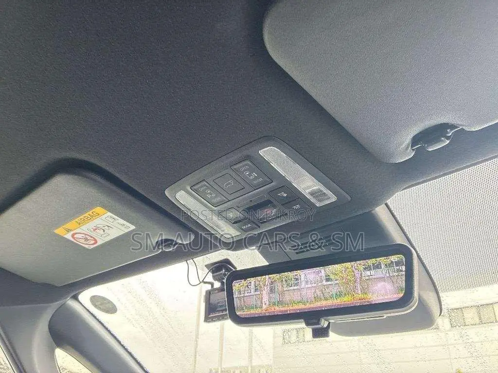 Toyota Noah 2023 Pearl