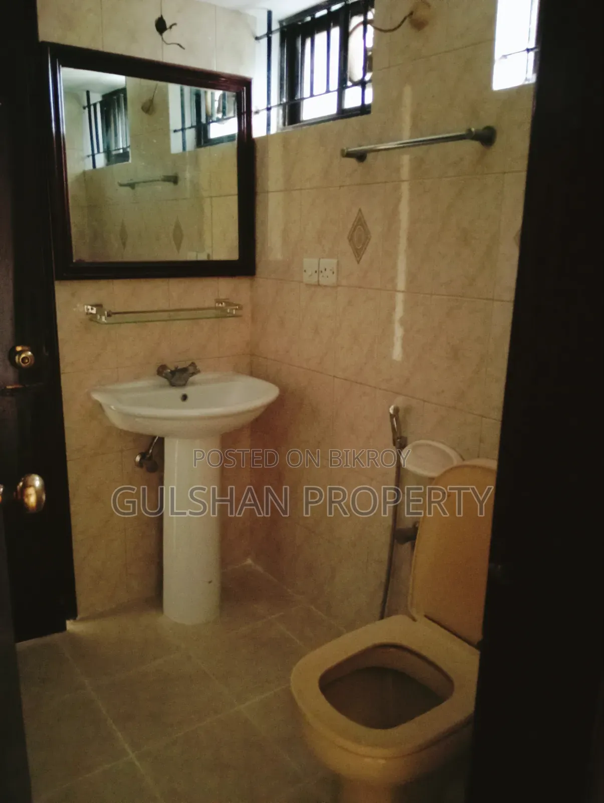 5-Bedroom Bedsitter in North, Gulshan for rent