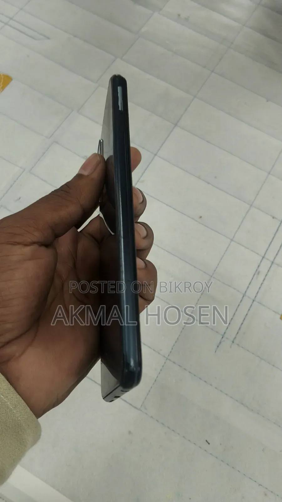 Vivo Y11 32 GB Blue