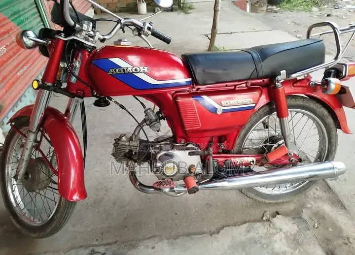 হোন্ডা ১৯৯২ রেড