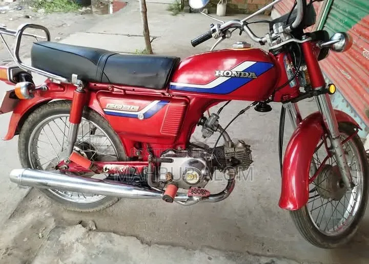 হোন্ডা ১৯৯২ রেড