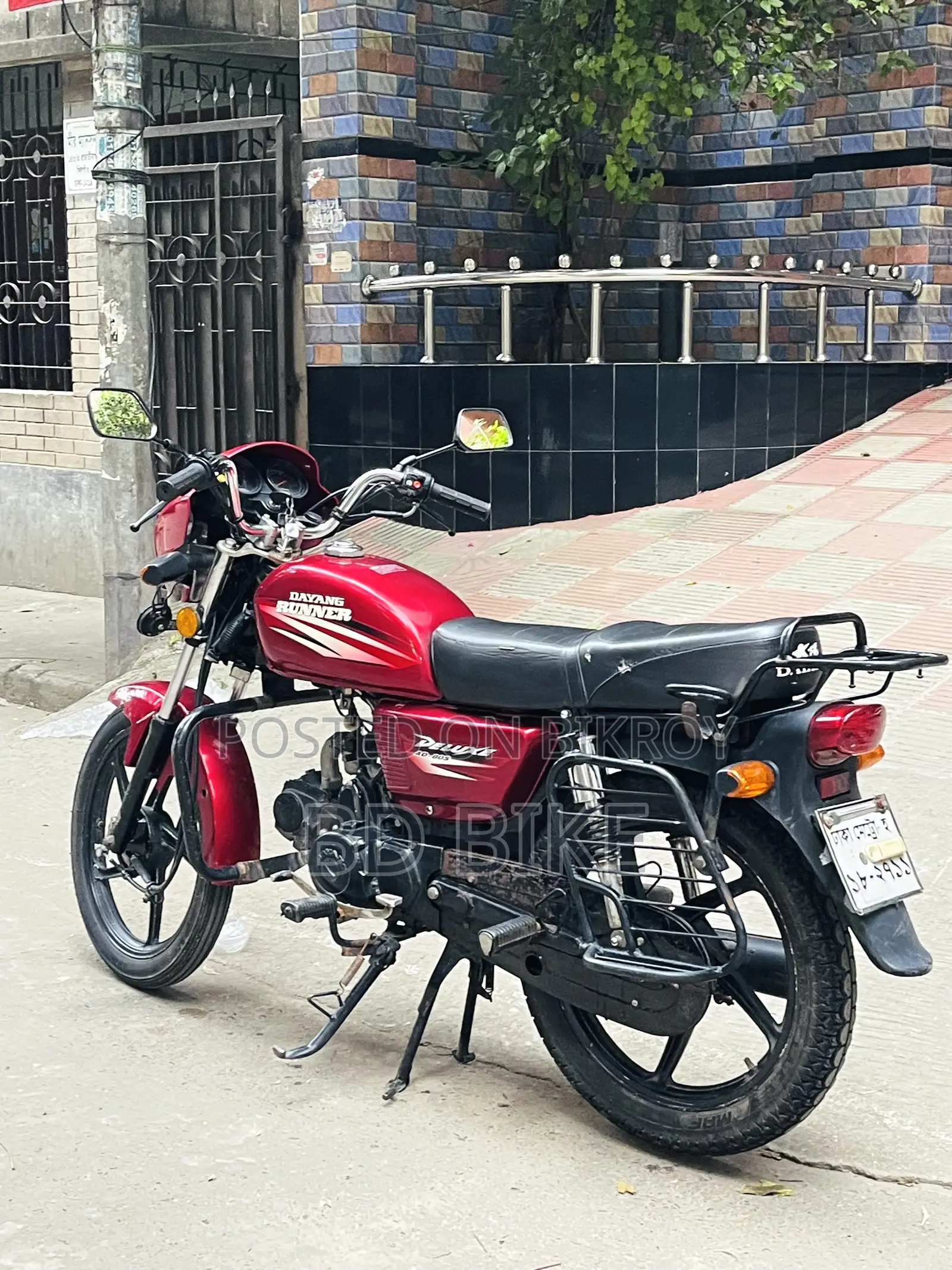 রানার এডি৮০এস-ডেলক্স ২০২২ লাল
