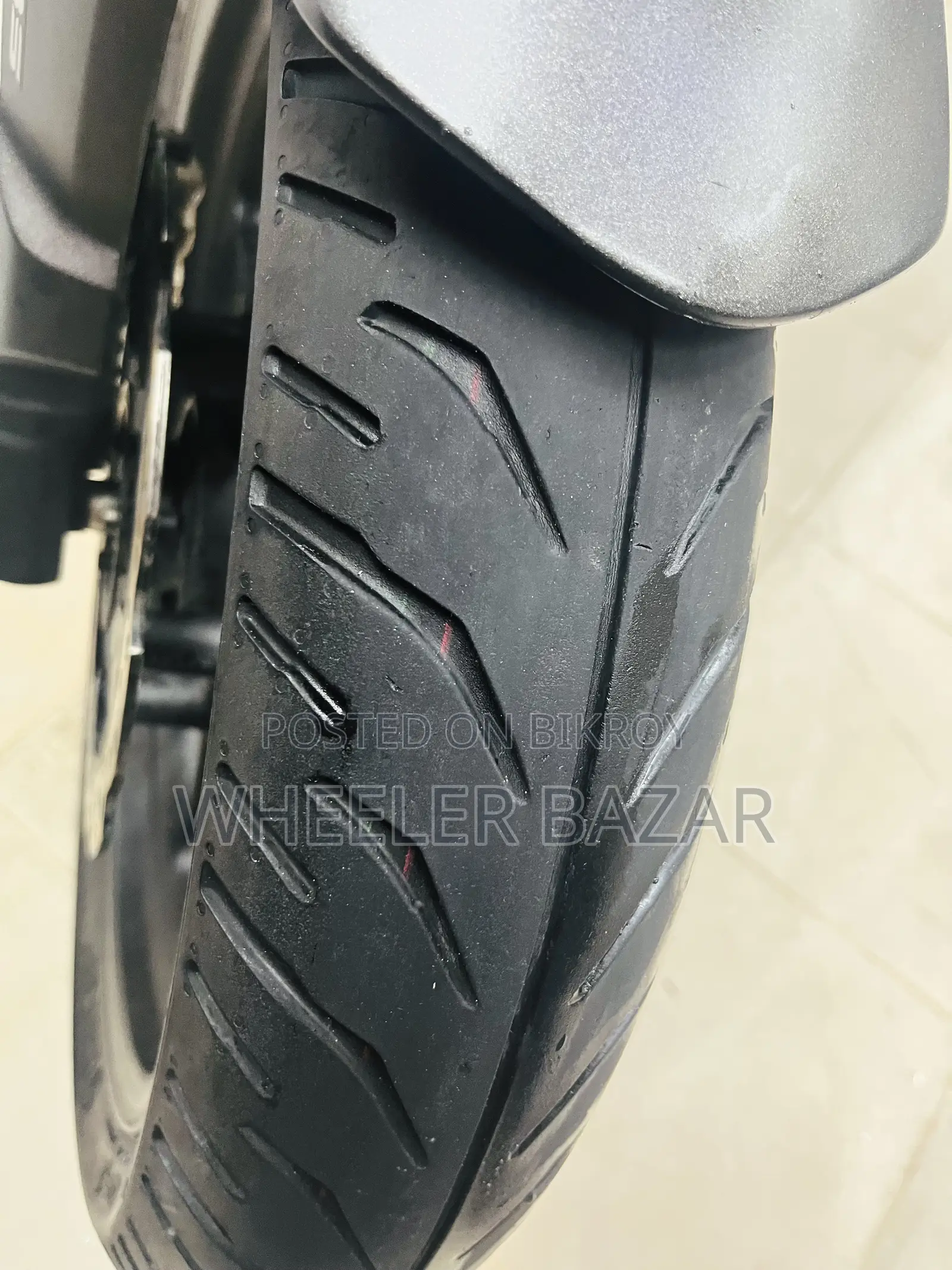 হোন্ডা হর্নেট ২.০ ২০২৪ গ্রে