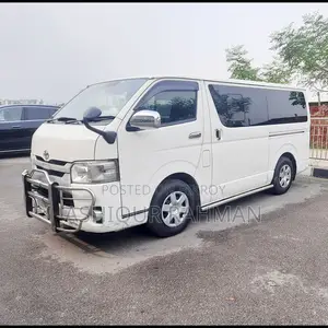 Toyota HiAce 2018 White