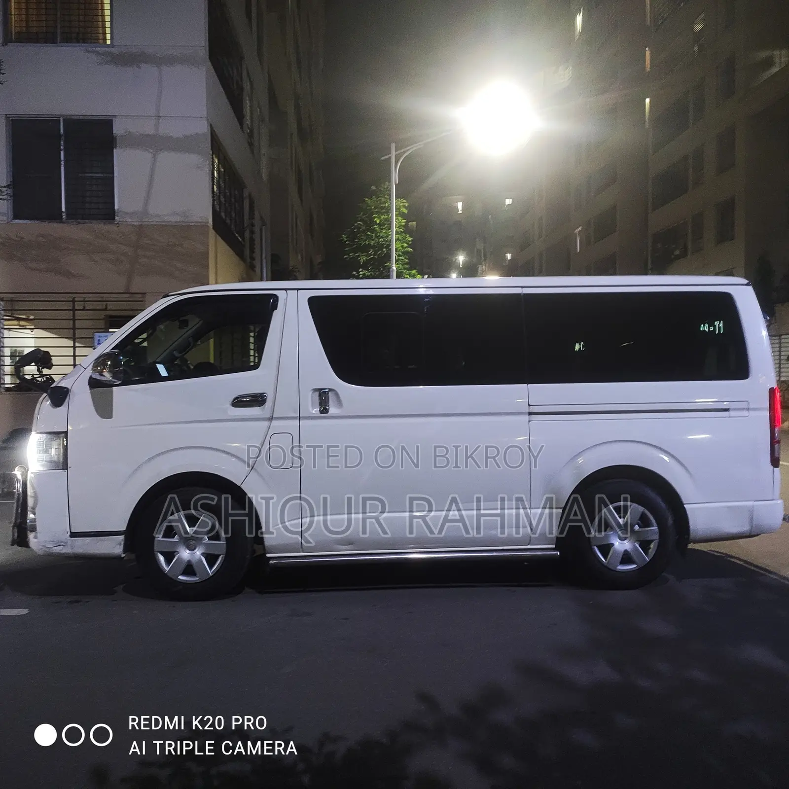 Toyota HiAce 2018 White