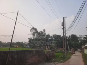 4 decimal land with road for sale