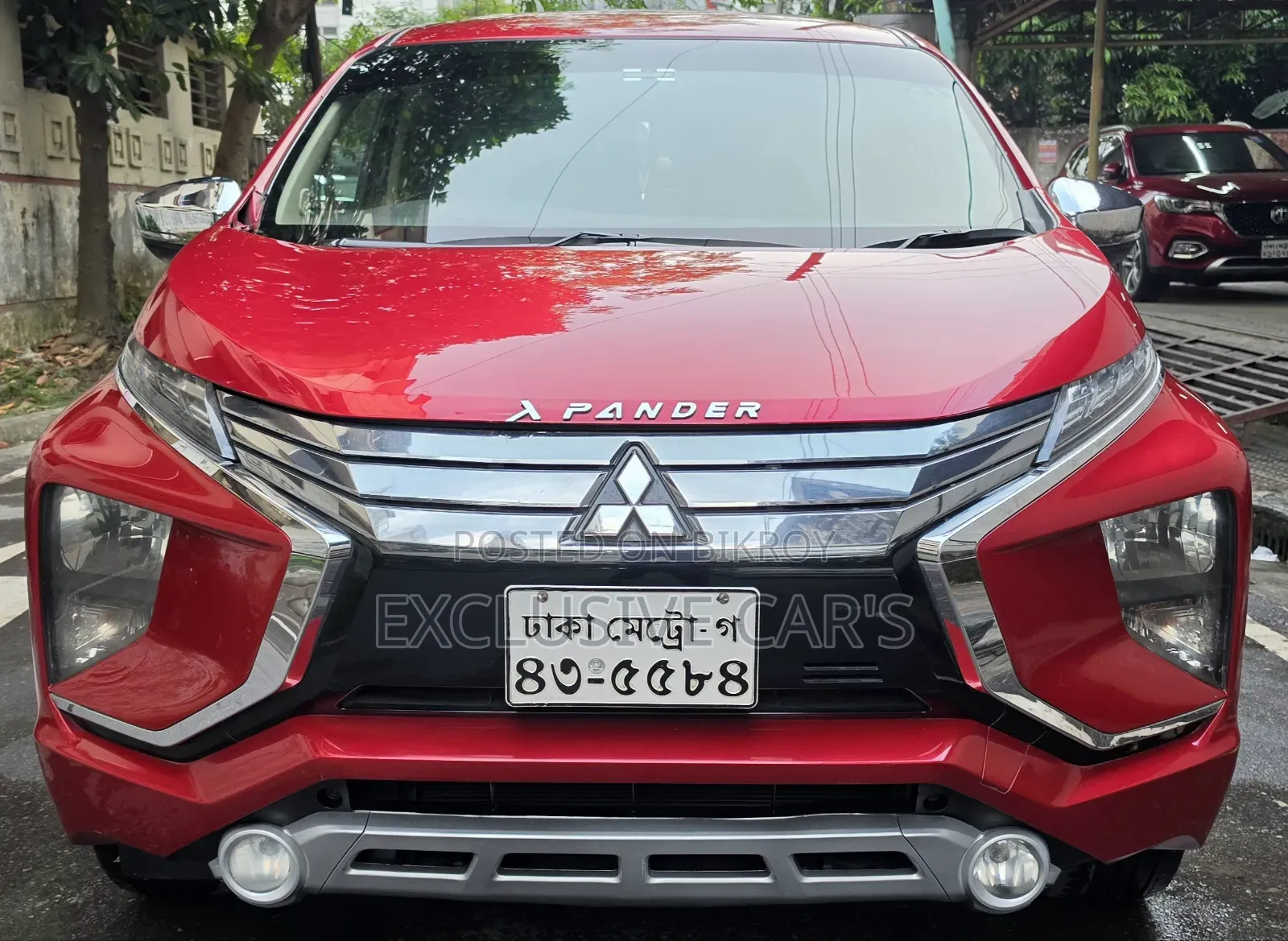 মিতসুবিশি এক্সপ্যান্ডার ২০১৯ লাল