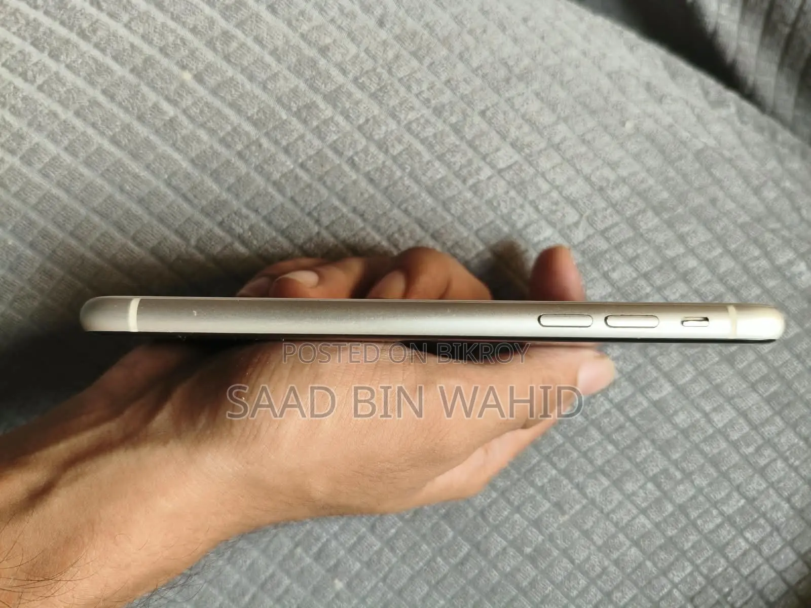 অ্যাপল আইফোন ১১ ৬৪ জিবি সাদা