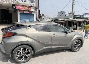 Toyota C-HR 2020 Brown