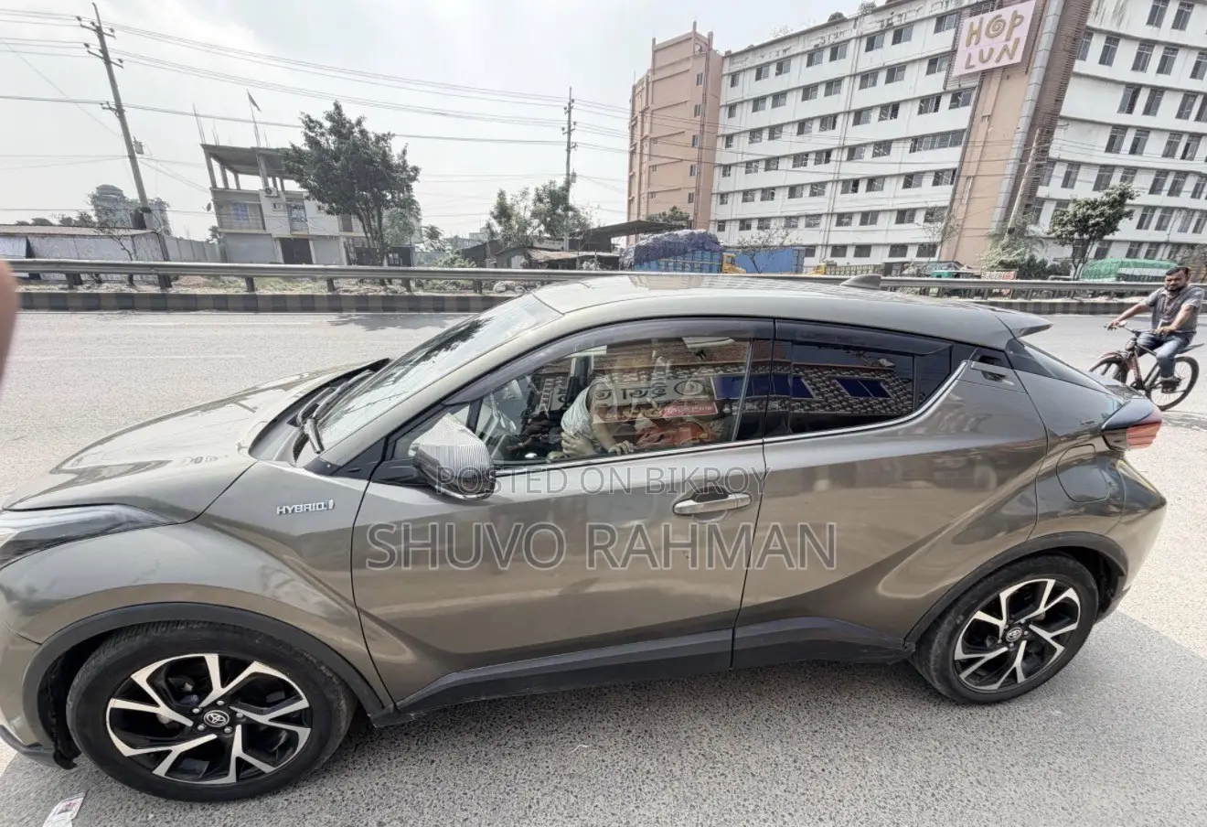Toyota C-HR 2020 Brown
