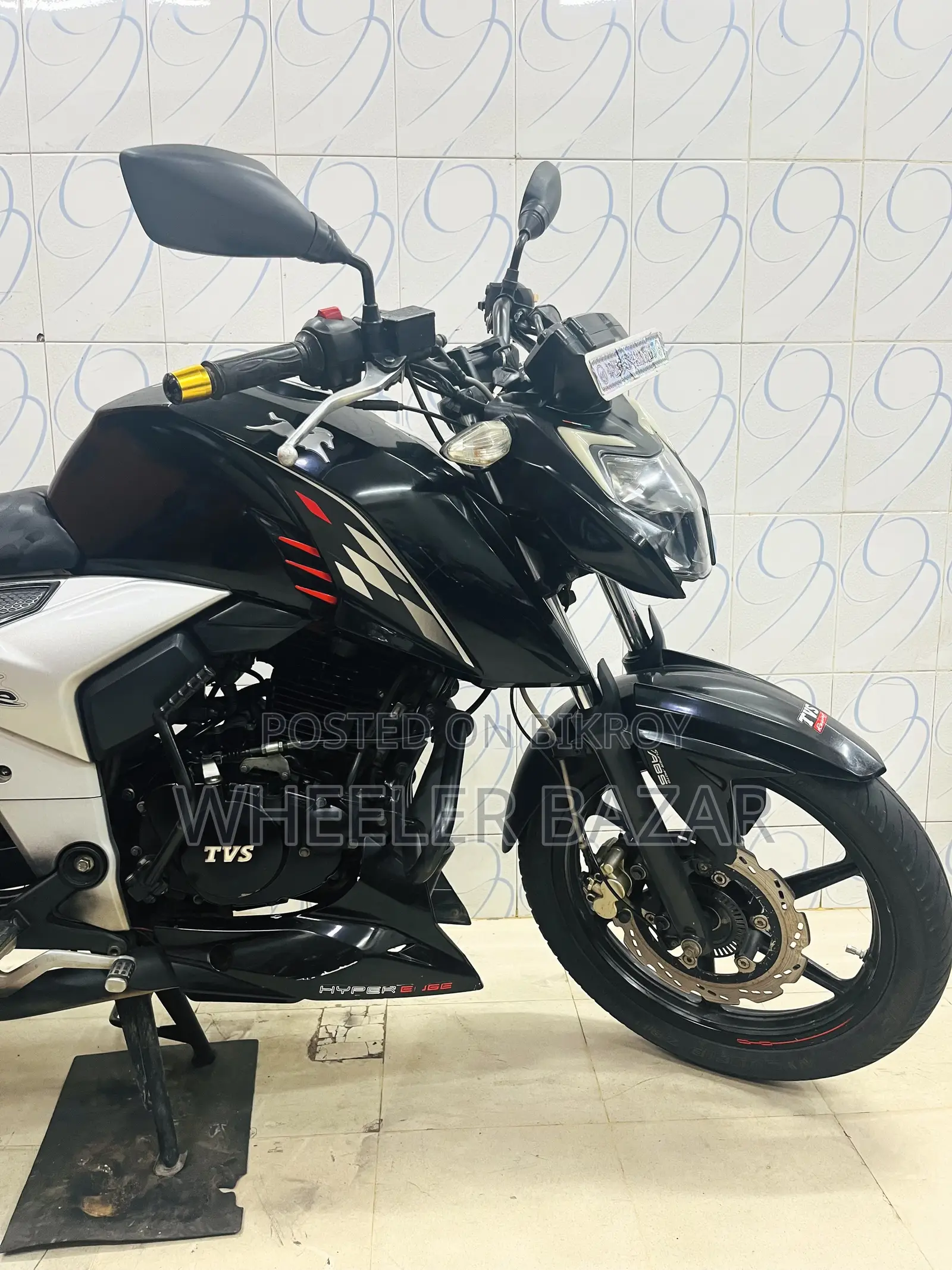 টিভিএস আপাচে আরটিআর ১৬০ ৪ভি ২০২২ ব্ল্যাক