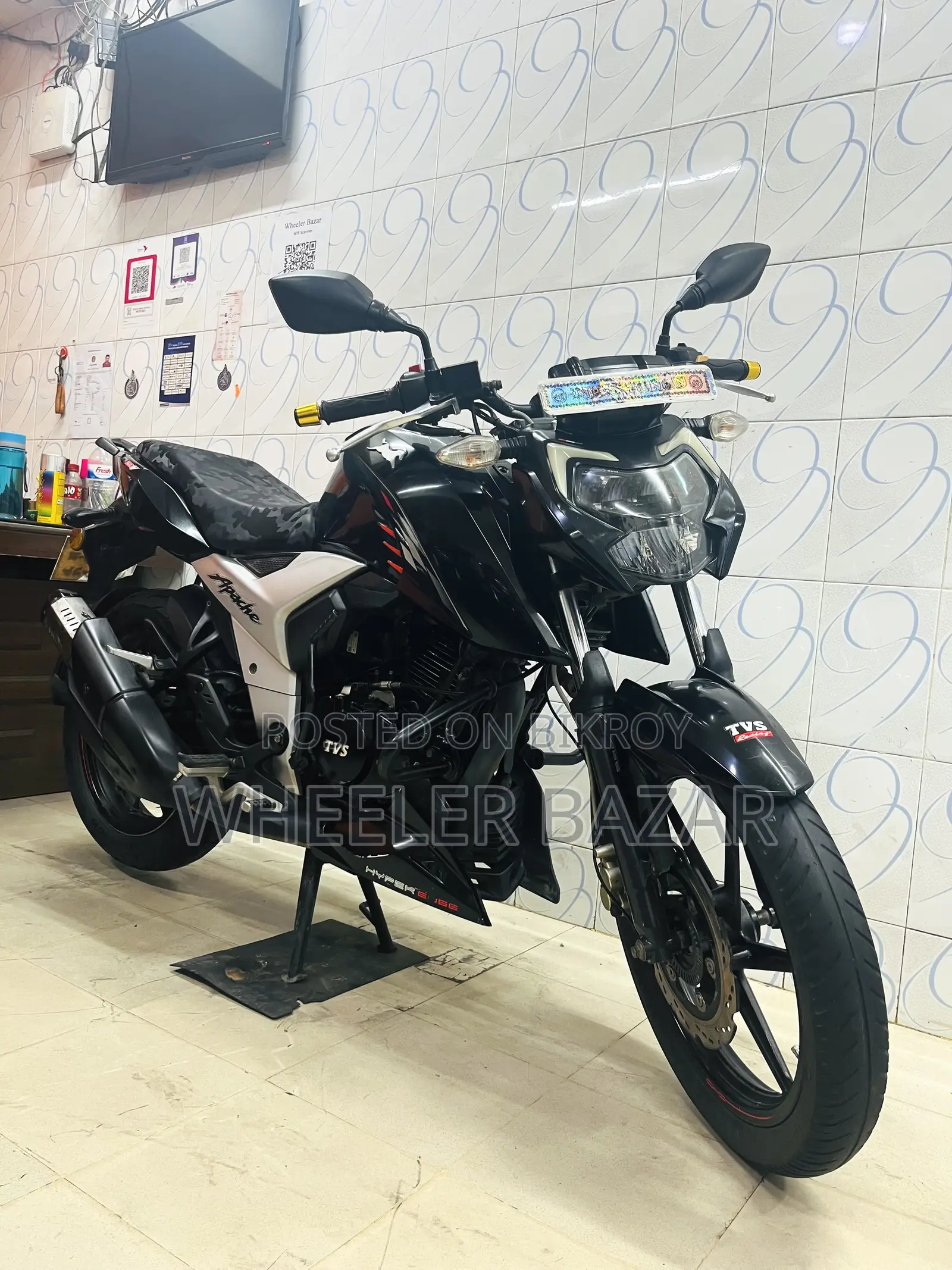 টিভিএস আপাচে আরটিআর ১৬০ ৪ভি ২০২২ ব্ল্যাক