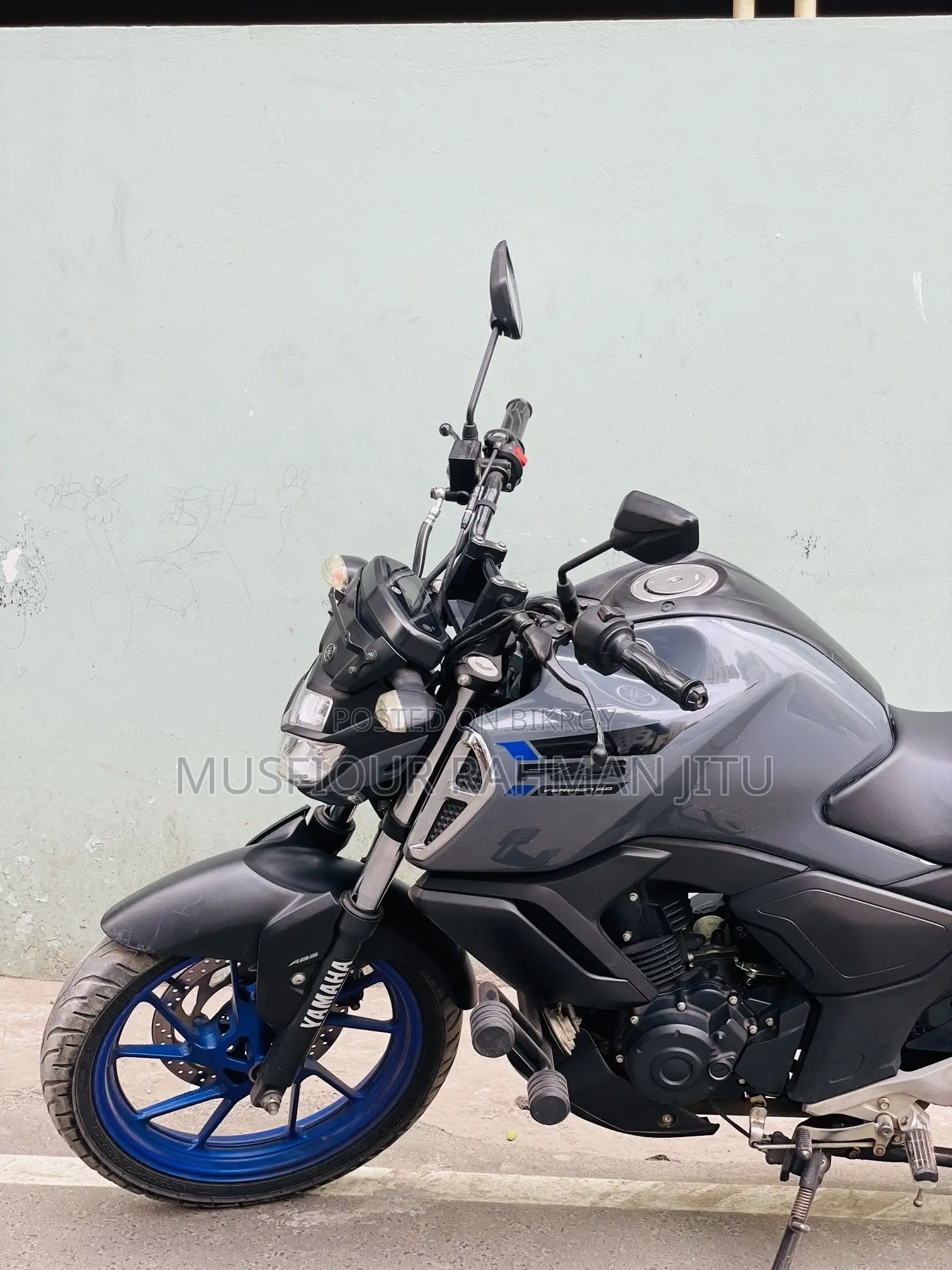 ইয়ামাহা এফজেডএস ভি৩ ২০২৪ গ্রে