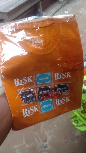 🔥 স্টাইলিশ ফুলহাতা টি-শার্ট মাত্র ২০০ টাকা! 😍 প্রিমিয়াম লুক, আকর্ষণ