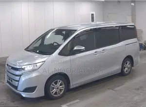 Toyota Noah 1.8 FWD Hybrid (7 seater) 2021 Silver