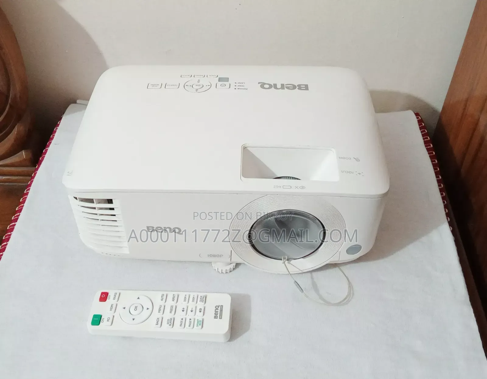 BenQ MX560 DLP 4000ANSI Lumens Business Projector Made in Taiwan