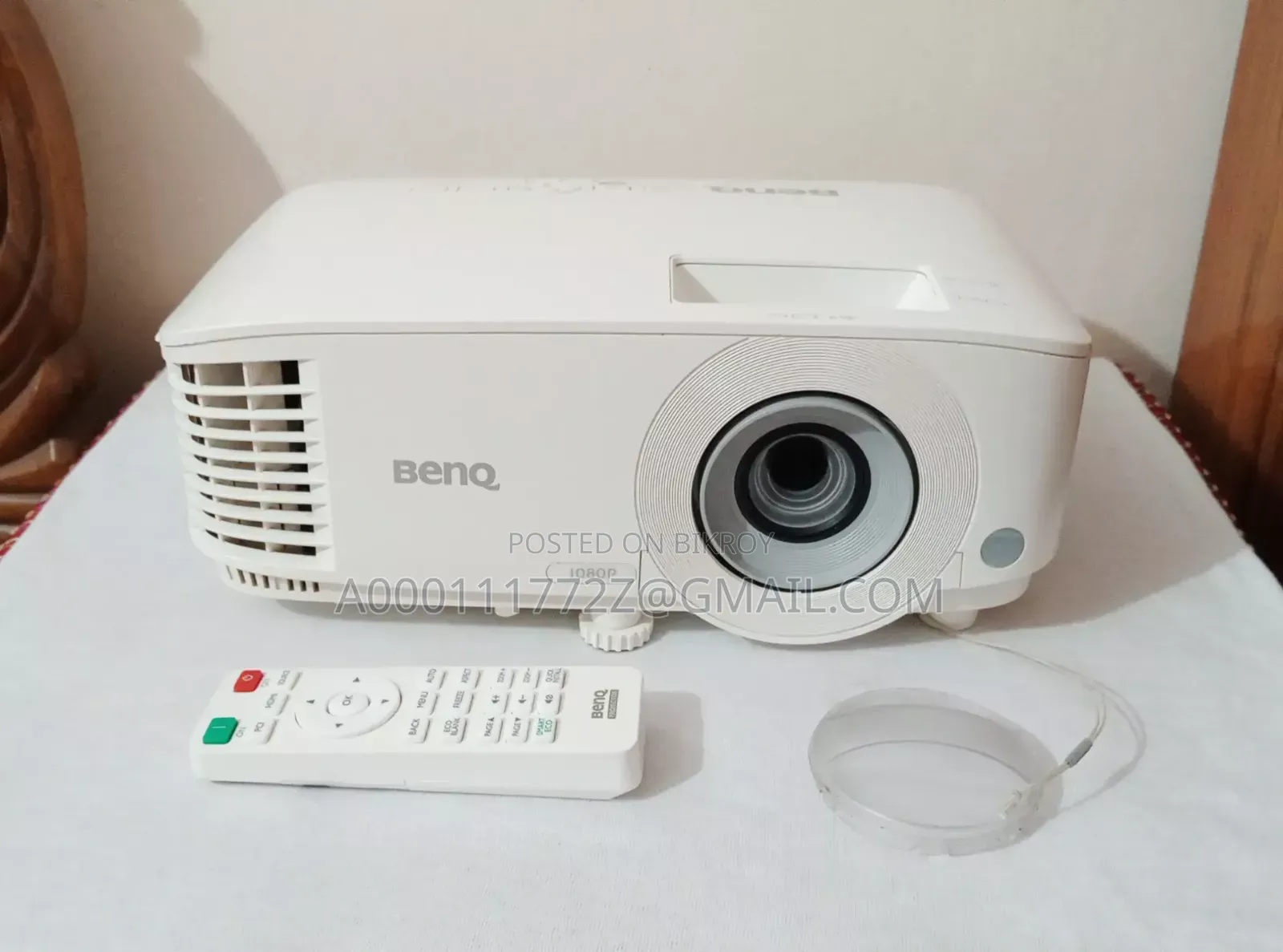 BenQ MX560 DLP 4000ANSI Lumens Business Projector Made in Taiwan