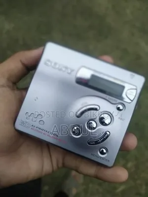 Sony MZ-R501 Silver Recordable MiniDisc Walkman