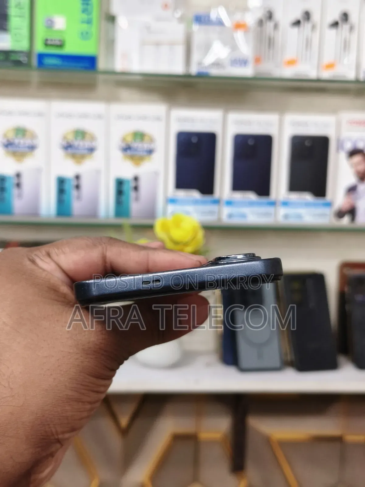 ইনফিনিক্স হট ৬০আই ২৫৬ জিবি ব্ল্যাক