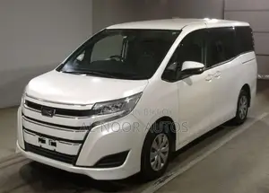 টয়োটা নোয়া ২.০ এফডব্লিউডি (৮ সিটার) ২০২১ পার্ল