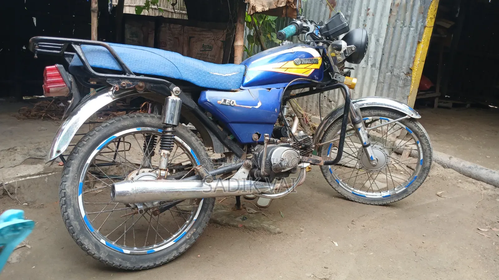 Walton Leo 90 2014 Blue