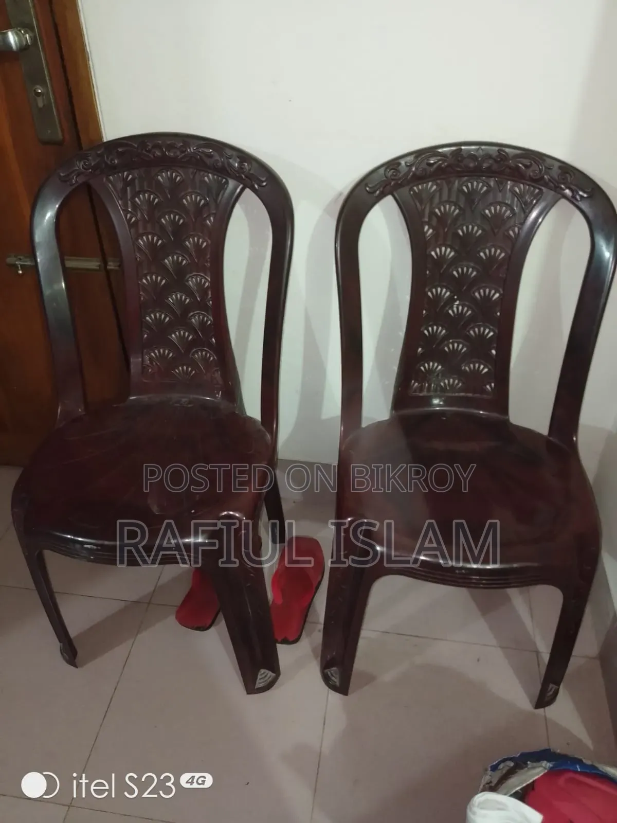 RFL Plastic Chair, Wardrobe & Side Table