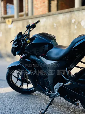 সুজুকি জিক্সার ২০২৩ ব্ল্যাক