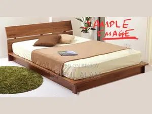 কুইন সাইজের কাঠের খাট ও ম্যাট্রেস
