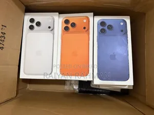 নতুন অ্যাপল আইফোন ১৭ প্রো ২৫৬ জিবি সিলভার