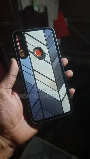 Huawei Enjoy 10 Plus 128 GB Red