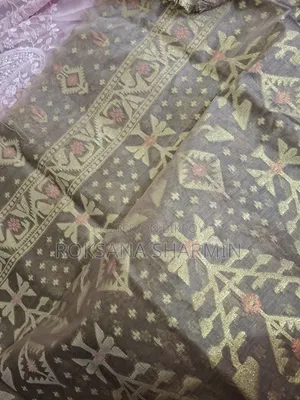 বিক্রির জন্য নতুন শাড়ি