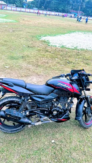 বাজাজ এভেঞ্জার ১৫০ স্ট্রিট ২০২১ কালো