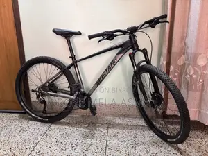 Mustang Legend 22 – 27.5" MTB (17" Alloy Frame), Shimano Altus